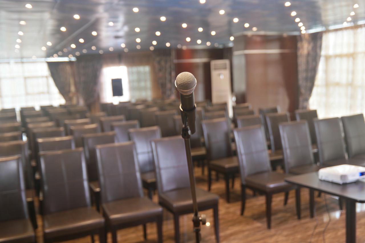Noubou International Hotel Douala Kültér fotó
