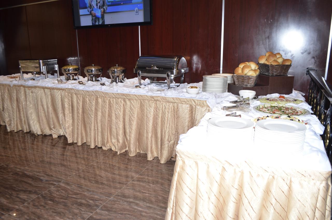 Noubou International Hotel Douala Kültér fotó