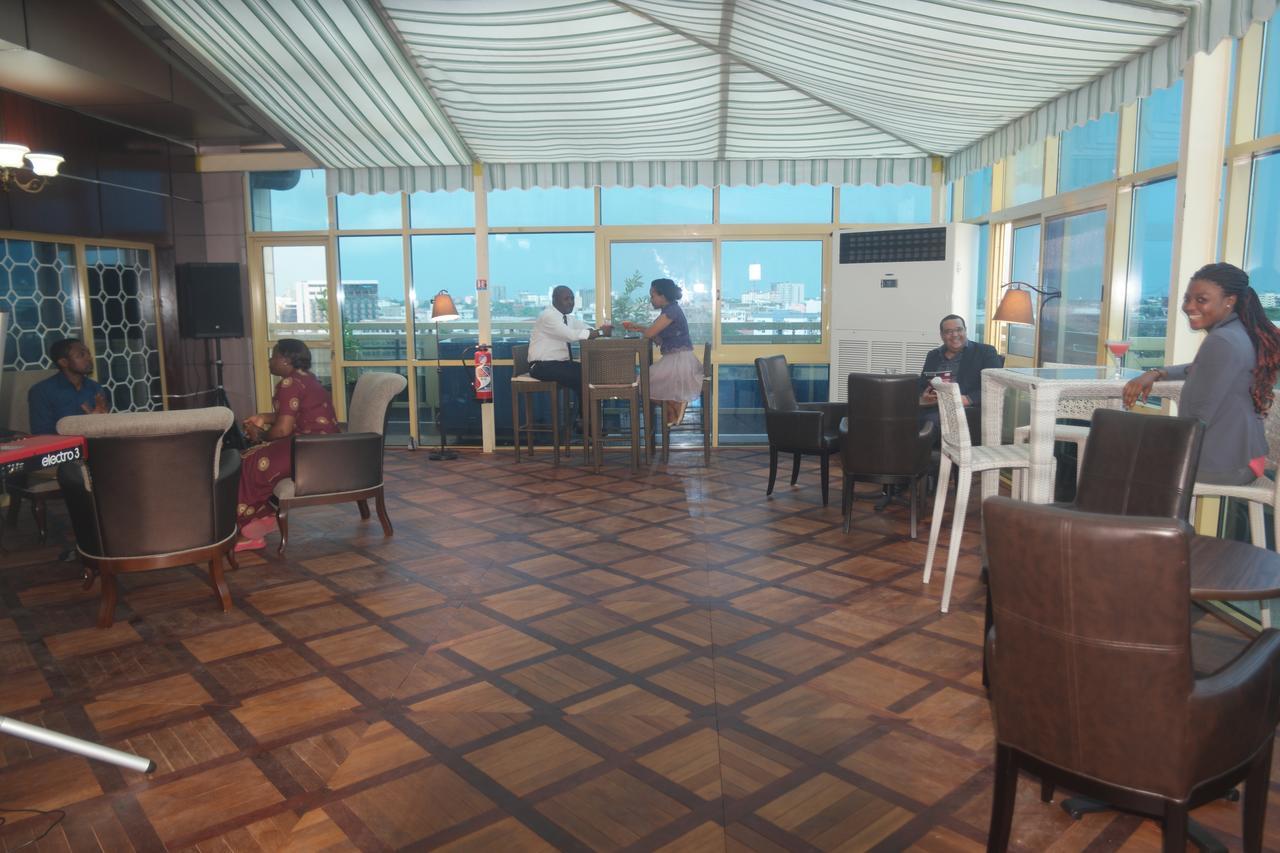 Noubou International Hotel Douala Kültér fotó
