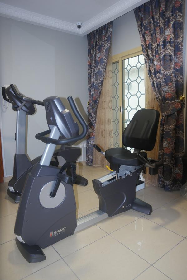Noubou International Hotel Douala Kültér fotó